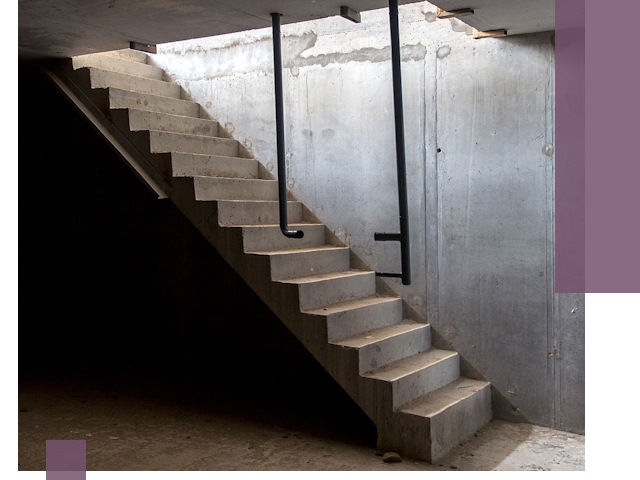 Изготовление и монтаж лестниц в подвале в Усинске