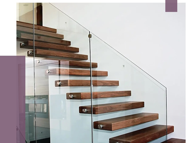 Стеклянные перила для лестницы в Усинске от 14845 руб.