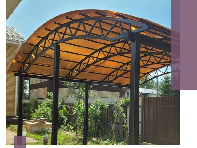 Изготовление навесов под ключ в Усинске из качественных материалов