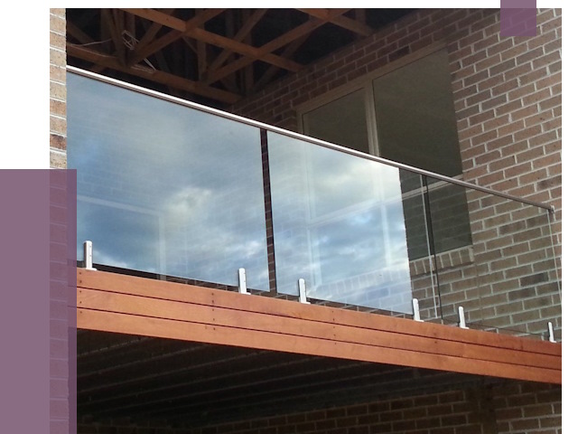 Стеклянные парапеты на крыше и террасе в Усинске от 11518 руб. | ПРОЛЁТ-Снс