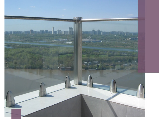 Стеклянные парапеты премиум класса в Усинске для домов и бизнесов