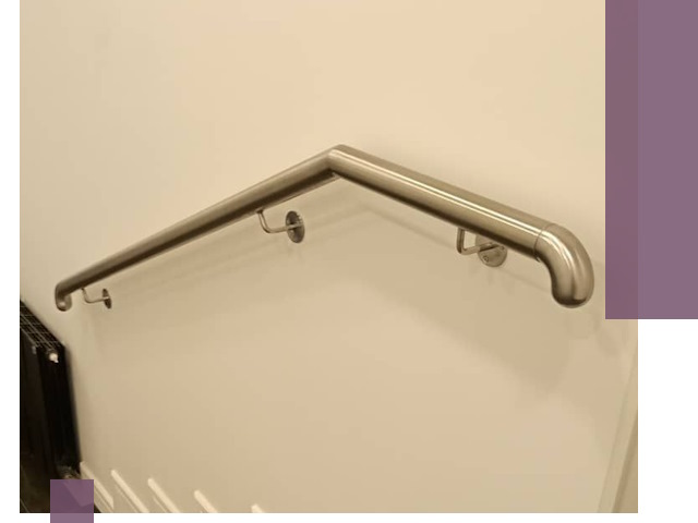 Изготовление пристенных поручней в Усинске под ключ за сроки