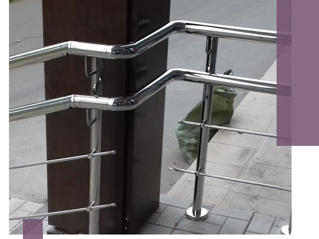 Монтаж поручней из нержавеющей стали в Усинске качественно и быстро